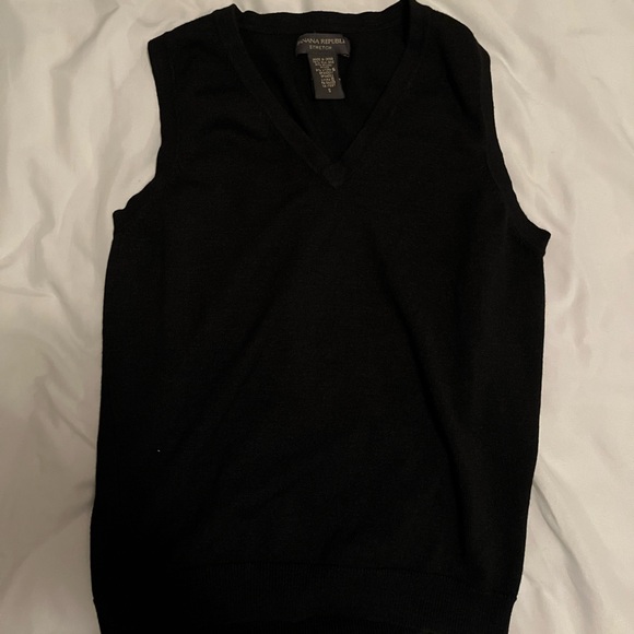 LIKE NEW! Banana Republic Sweatervest - Picture 1 of 2